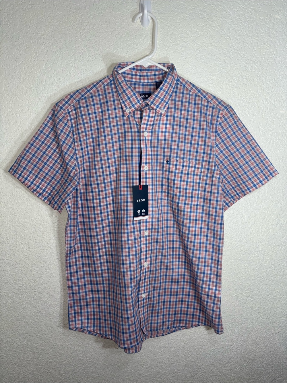 NWT Izod Men’s Short-Sleeve Plaid Button-Down Shirt-Blue & Pink- Size M